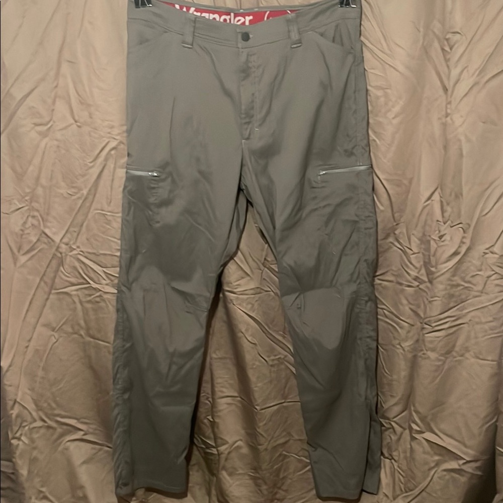 Wrangler stretch hiking pants 36x32